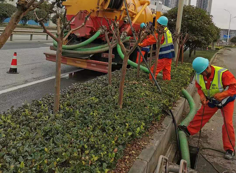 鹤庆市政管道清淤