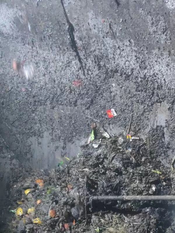鹤庆污水池清理